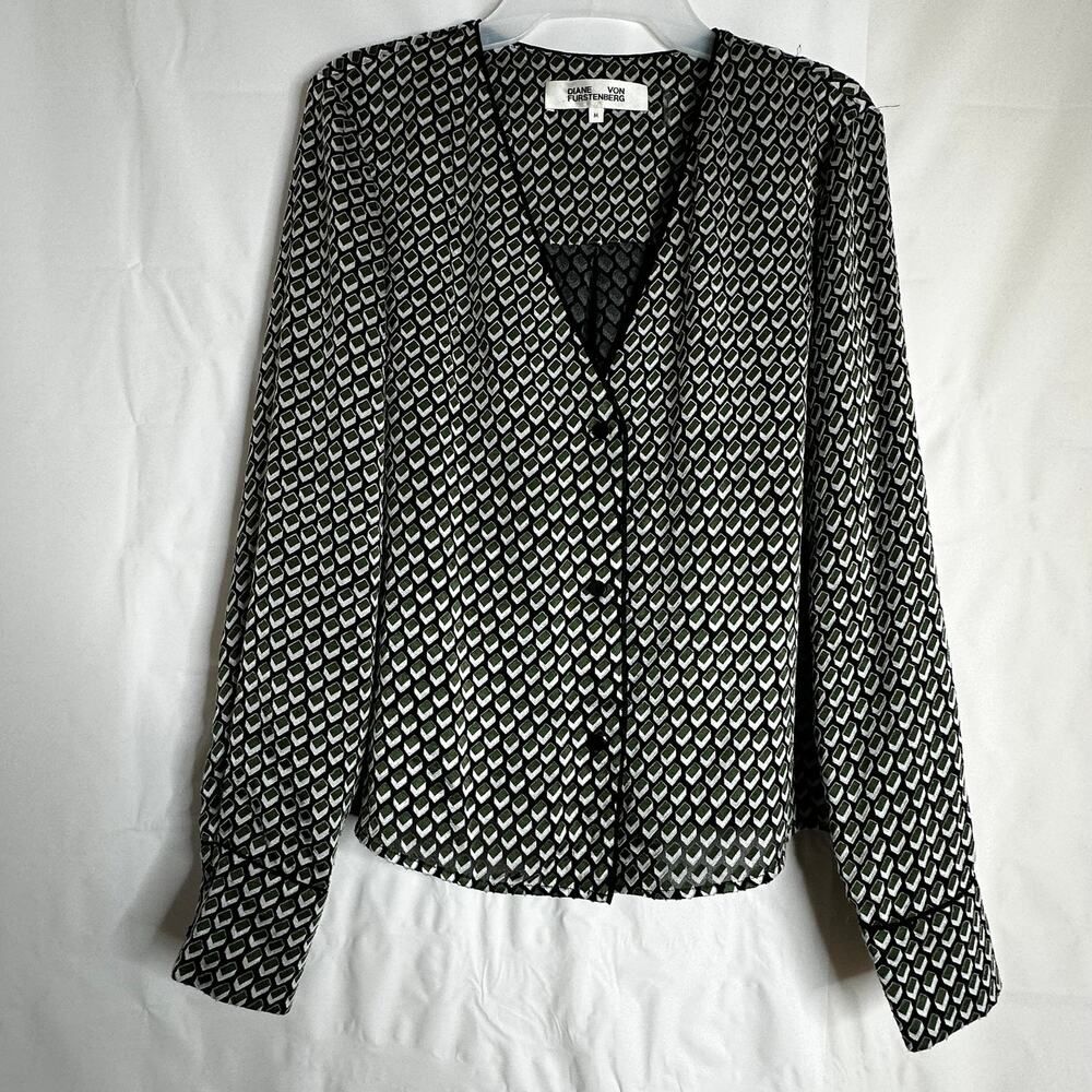 Diane von Furstenberg DVF Penny Pattern Woven Burnout Top Blouse Size Medium